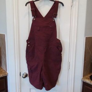 Duluth Trading Co Heirloom Short Overalls Burgundy Size L